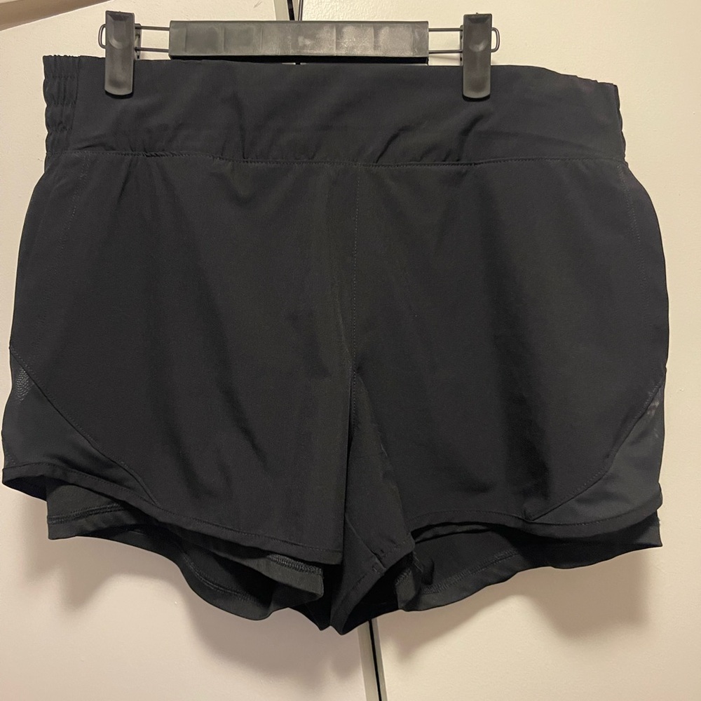 Apana spandex lined athletic shorts